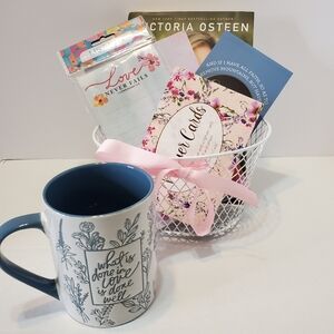 SALE - $14.00 -Inspiration Christmas Gift  - Victoria O. Book, Coffee Mug Basket